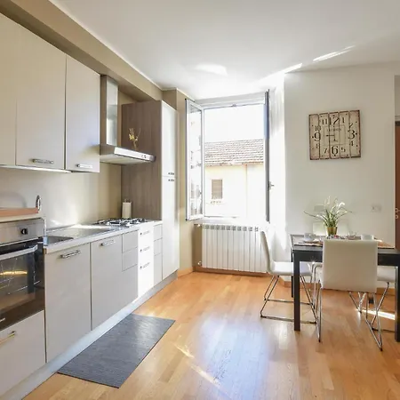Stunning In With Kitchen