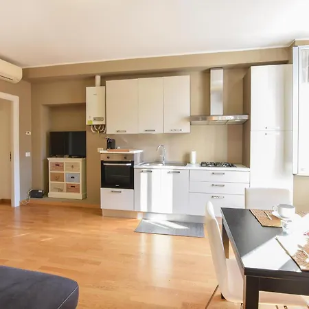 Stunning In With Kitchen *